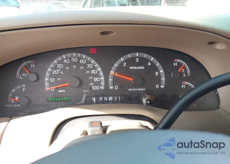 2002 Ford F-150 Lariat/Xlt z USA, uszkodzony, nr VIN 1FTRW07692KC98393